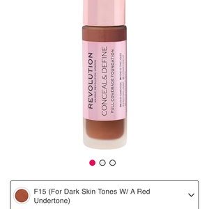 Makeup Revolution Conceal & Define Foundation f15